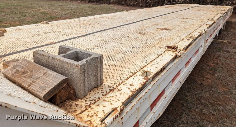 image for item MN9840 1976 Muv-All 4534A  drop deck equipment trailer