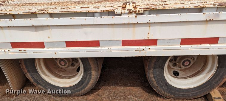 image for item MN9840 1976 Muv-All 4534A  drop deck equipment trailer