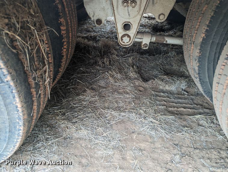 image for item MN9840 1976 Muv-All 4534A  drop deck equipment trailer