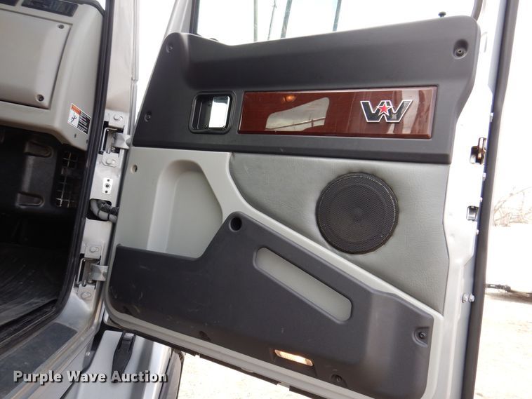 image for item MO9598 2020 Western Star 4700SB  semi truck