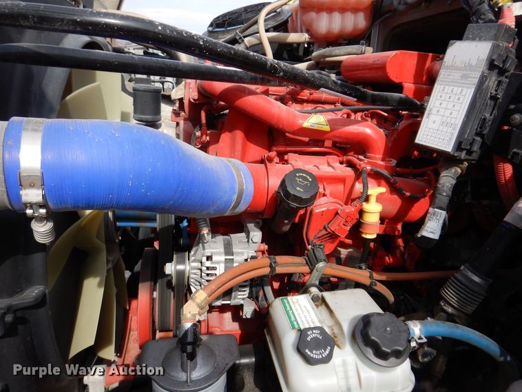 image for item MO9598 2020 Western Star 4700SB  semi truck