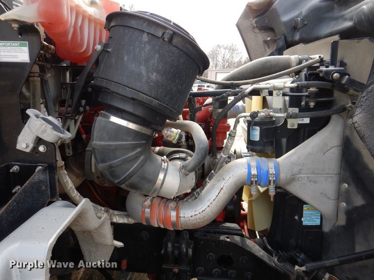 image for item MO9598 2020 Western Star 4700SB  semi truck