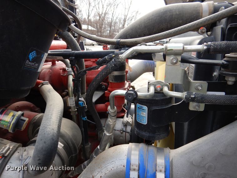 image for item MO9598 2020 Western Star 4700SB  semi truck