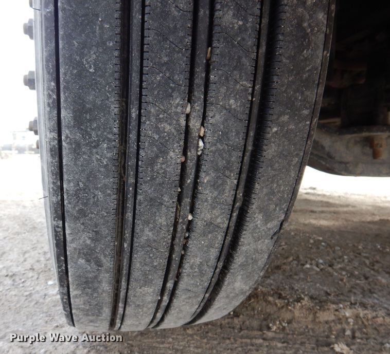 image for item MO9598 2020 Western Star 4700SB  semi truck