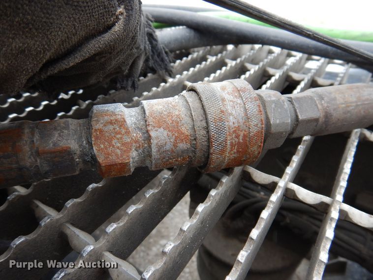 image for item MO9599 2006 Mack Granite  semi truck