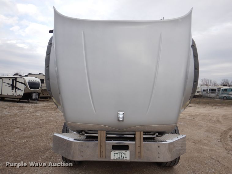 image for item MO9599 2006 Mack Granite  semi truck