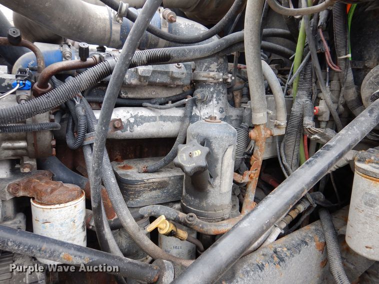 image for item MO9599 2006 Mack Granite  semi truck