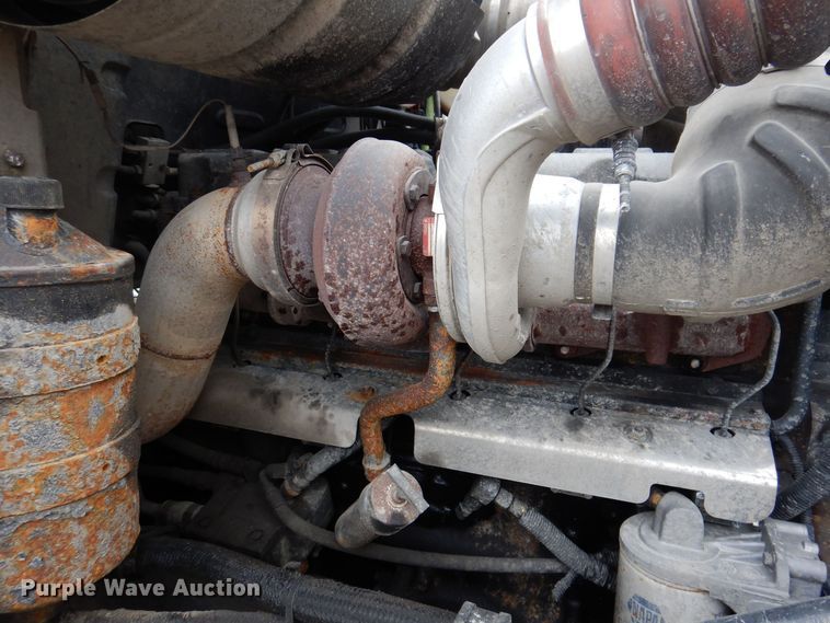 image for item MO9599 2006 Mack Granite  semi truck