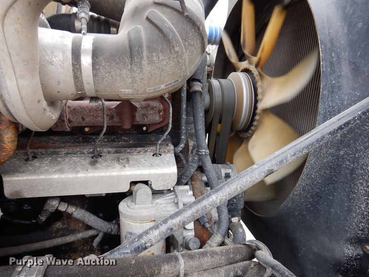 image for item MO9599 2006 Mack Granite  semi truck