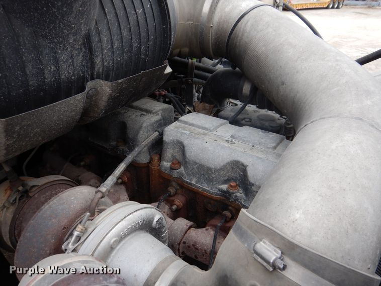 image for item MO9599 2006 Mack Granite  semi truck