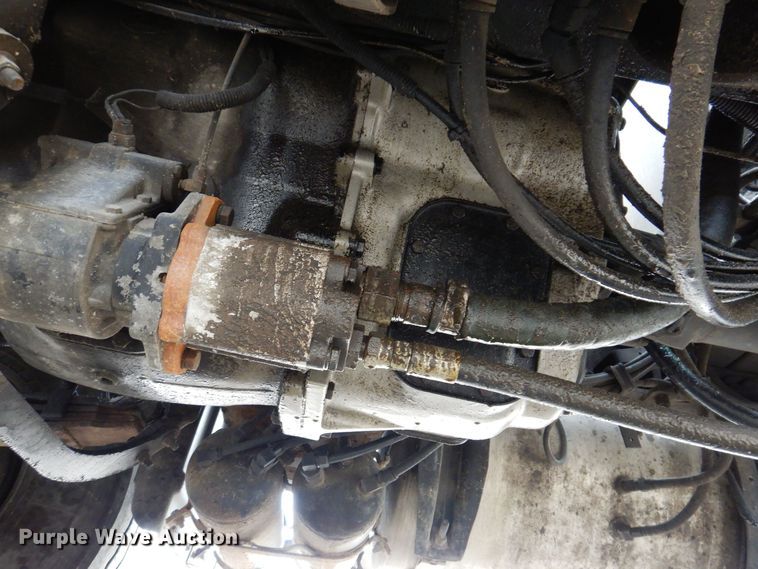 image for item MO9599 2006 Mack Granite  semi truck