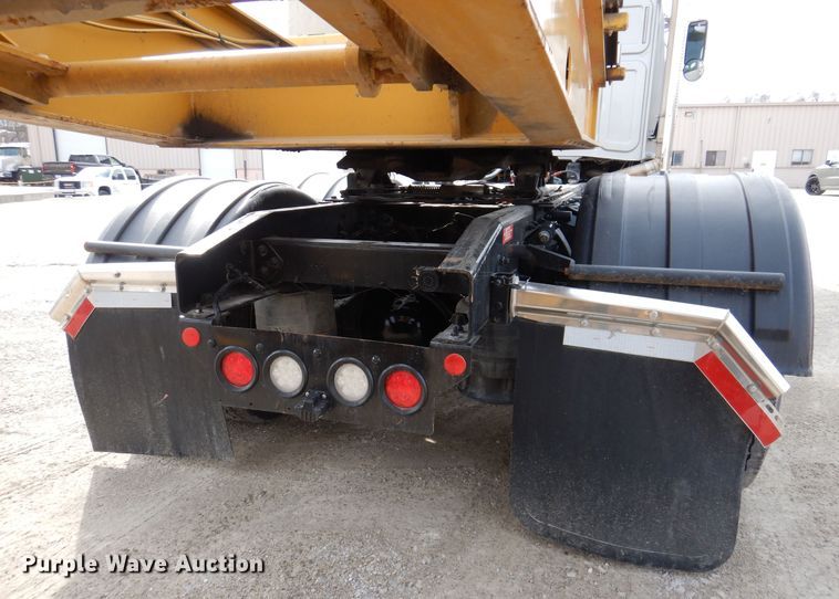 image for item MO9600 2020 Western Star 4700SB  semi truck