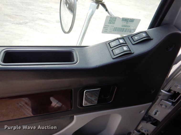 image for item MO9600 2020 Western Star 4700SB  semi truck