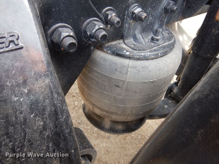 image for item MO9600 2020 Western Star 4700SB  semi truck