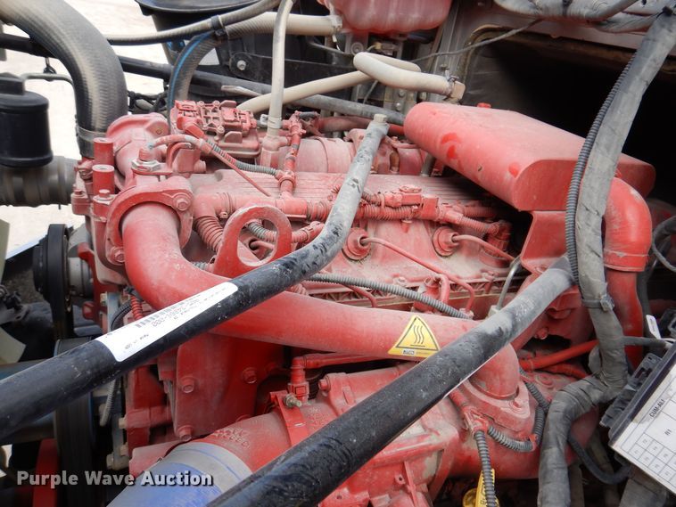 image for item MO9600 2020 Western Star 4700SB  semi truck