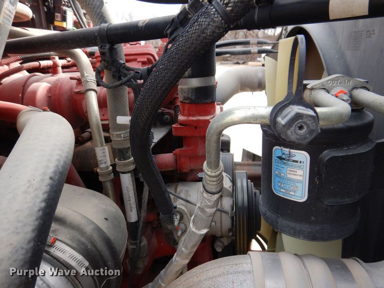 image for item MO9600 2020 Western Star 4700SB  semi truck