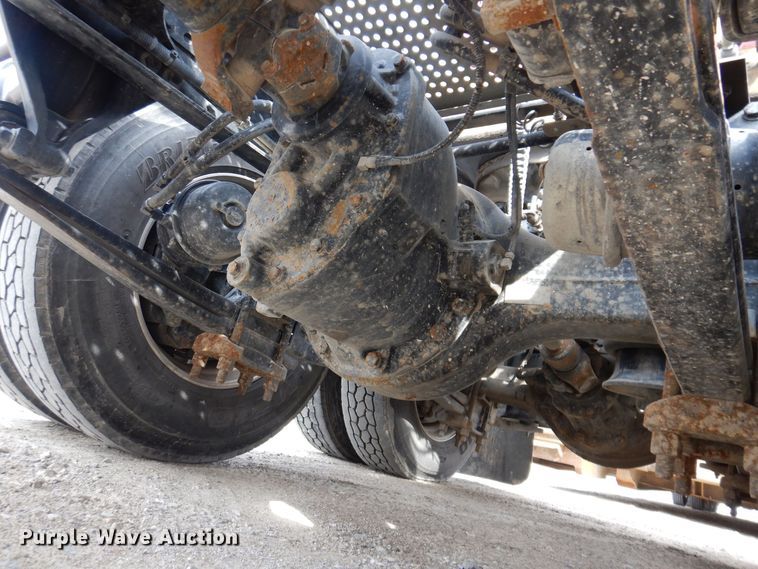 image for item MO9600 2020 Western Star 4700SB  semi truck