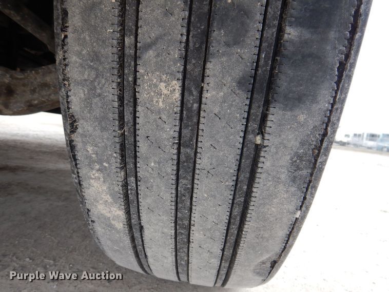 image for item MO9600 2020 Western Star 4700SB  semi truck