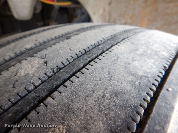 image for item MO9600 2020 Western Star 4700SB  semi truck