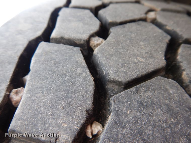 image for item MO9600 2020 Western Star 4700SB  semi truck