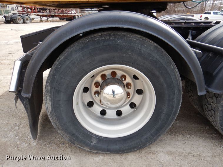 image for item MO9600 2020 Western Star 4700SB  semi truck