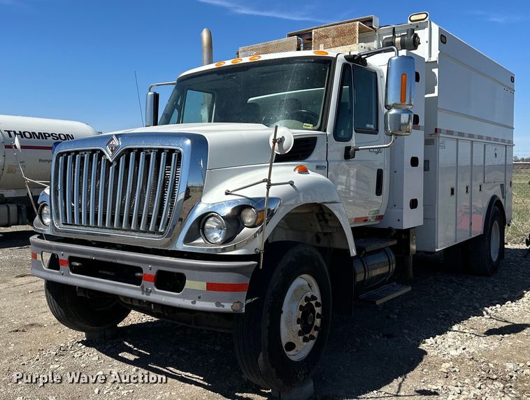 image for item MW9352 2009 International WorkStar 7300  utility / service truck