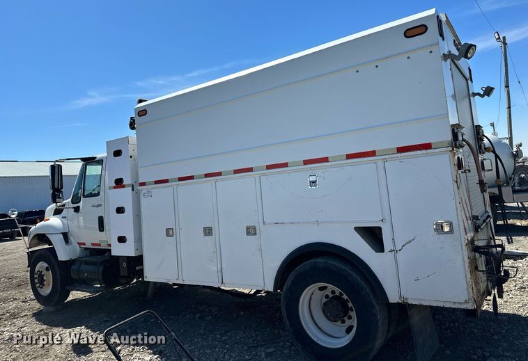 image for item MW9352 2009 International WorkStar 7300  utility / service truck