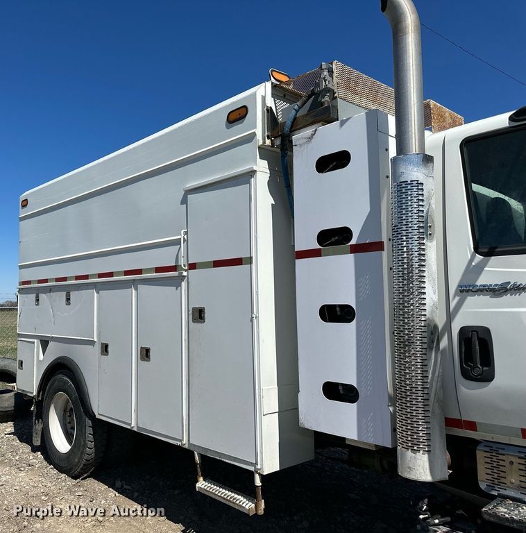 image for item MW9352 2009 International WorkStar 7300  utility / service truck