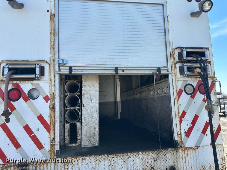 image for item MW9352 2009 International WorkStar 7300  utility / service truck