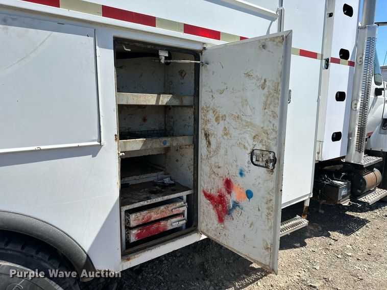 image for item MW9352 2009 International WorkStar 7300  utility / service truck