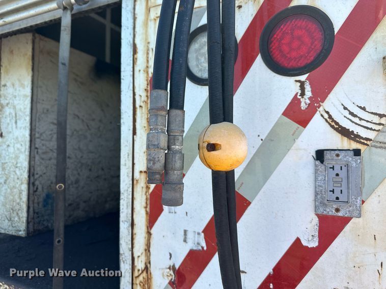 image for item MW9352 2009 International WorkStar 7300  utility / service truck