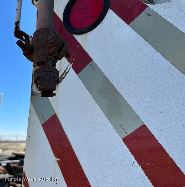 image for item MW9352 2009 International WorkStar 7300  utility / service truck