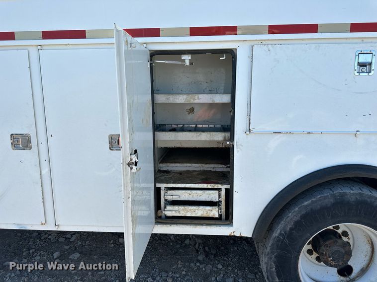 image for item MW9352 2009 International WorkStar 7300  utility / service truck