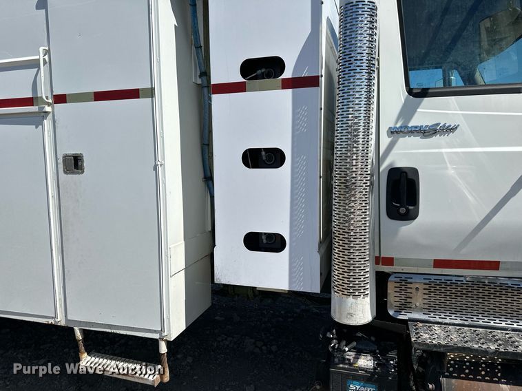 image for item MW9352 2009 International WorkStar 7300  utility / service truck