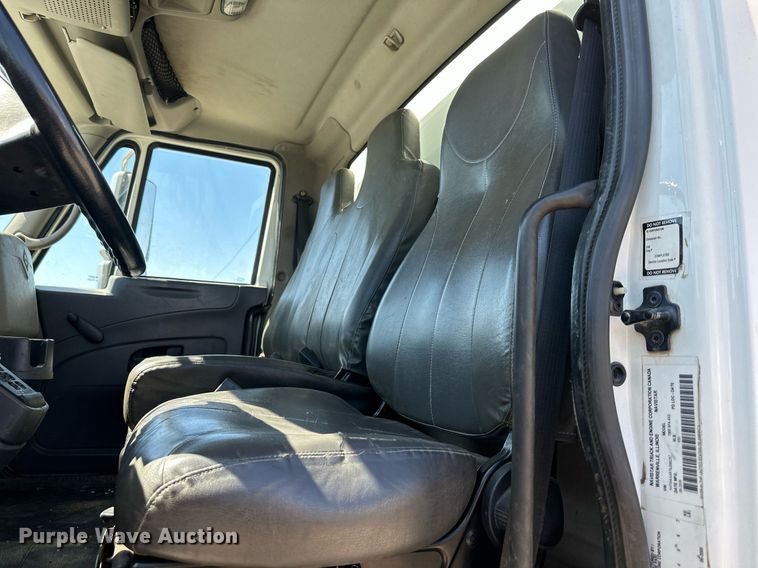 image for item MW9352 2009 International WorkStar 7300  utility / service truck