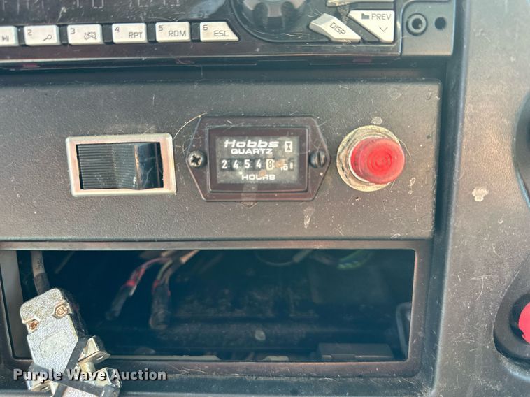 image for item MW9352 2009 International WorkStar 7300  utility / service truck