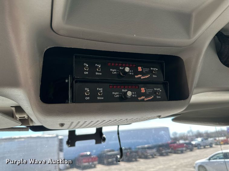 image for item MW9352 2009 International WorkStar 7300  utility / service truck