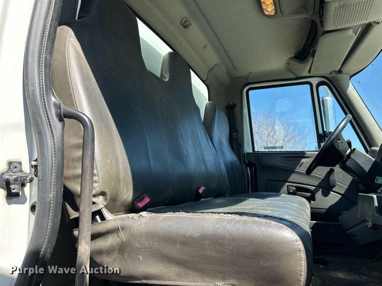 image for item MW9352 2009 International WorkStar 7300  utility / service truck