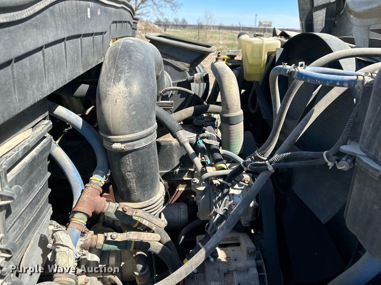 image for item MW9352 2009 International WorkStar 7300  utility / service truck