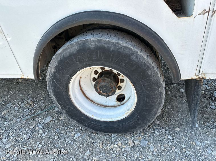 image for item MW9352 2009 International WorkStar 7300  utility / service truck