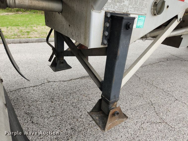 image for item MW9614 2003 Beall Bast-95-4SB  tank trailer