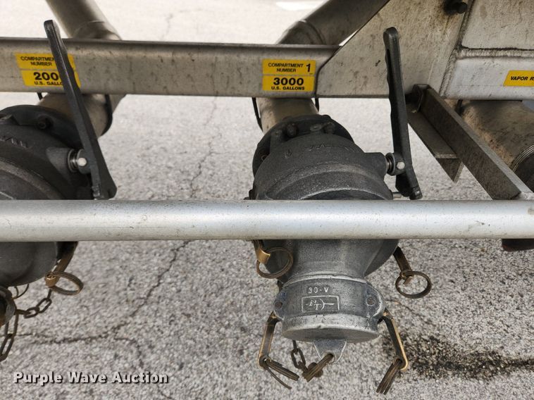 image for item MW9614 2003 Beall Bast-95-4SB  tank trailer