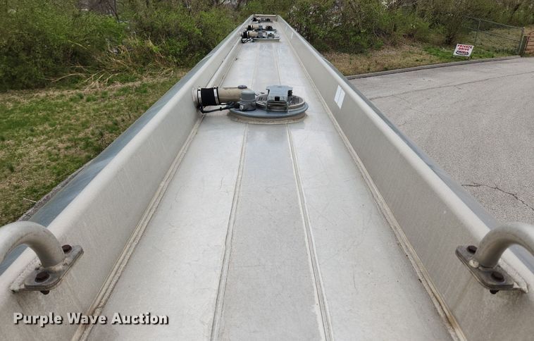 image for item MW9614 2003 Beall Bast-95-4SB  tank trailer