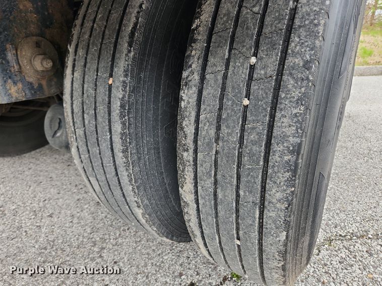 image for item MW9614 2003 Beall Bast-95-4SB  tank trailer