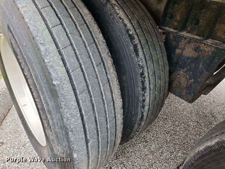 image for item MW9614 2003 Beall Bast-95-4SB  tank trailer