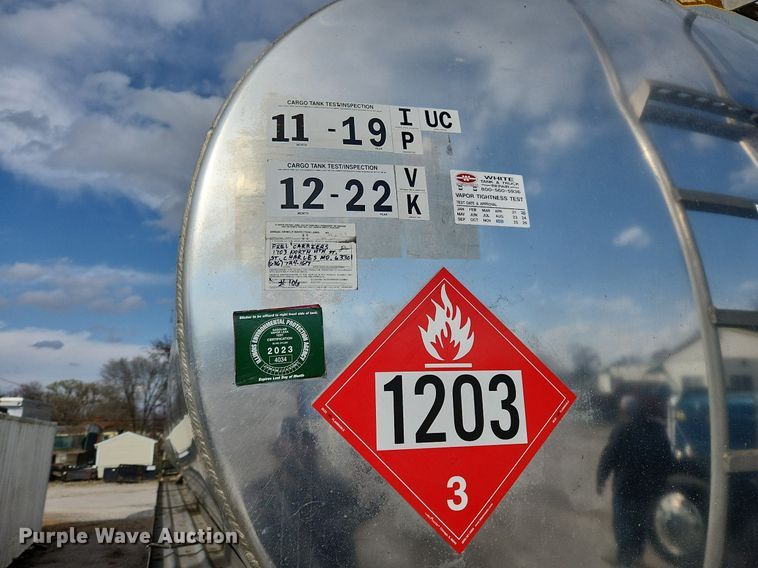 image for item MW9614 2003 Beall Bast-95-4SB  tank trailer