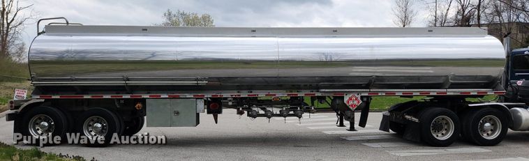 image for item MW9615 2007 LBT TAG-HA2-ESF9500X4DB  tank trailer