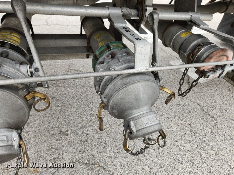 image for item MW9615 2007 LBT TAG-HA2-ESF9500X4DB  tank trailer