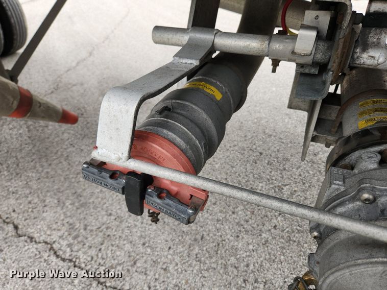 image for item MW9615 2007 LBT TAG-HA2-ESF9500X4DB  tank trailer