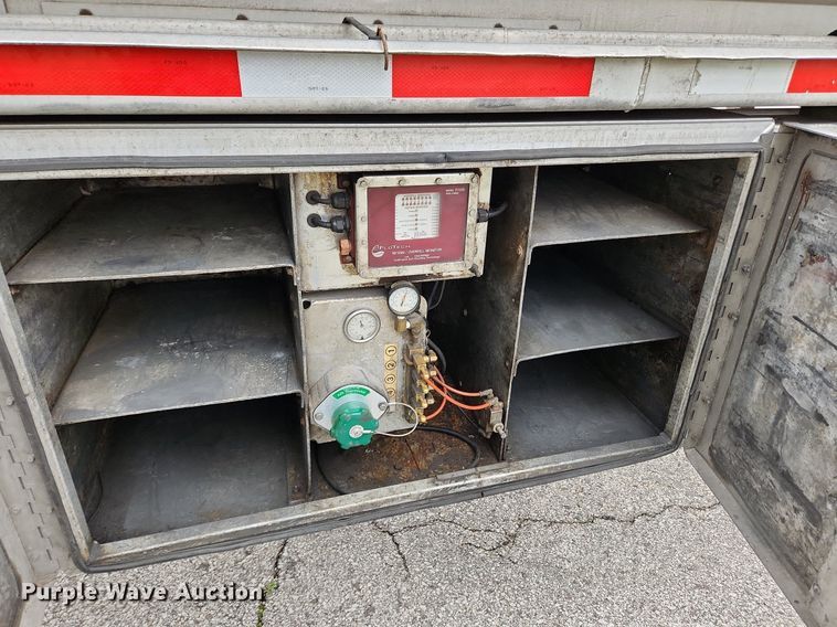 image for item MW9615 2007 LBT TAG-HA2-ESF9500X4DB  tank trailer